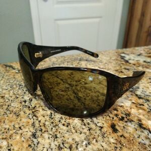Banana Republic Hannah/S 0V08 Dark Havana YY Brown Gradient Lens Sunglasses Hannah Rectangle Sunglasses | Black & Brown | DIFF Eyewear main image 3